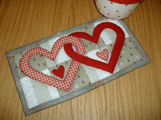 Valentine mug rug tips for fusible applique