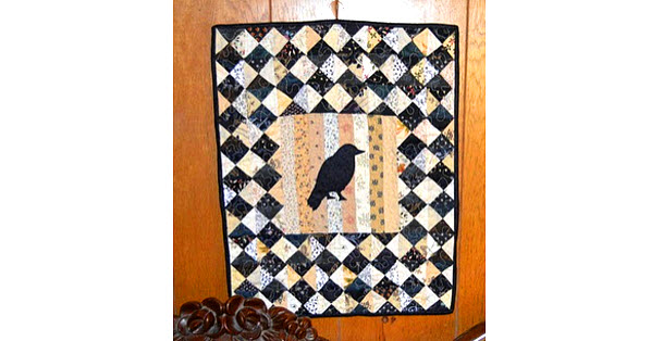 Halloween Parlor quilt Raven