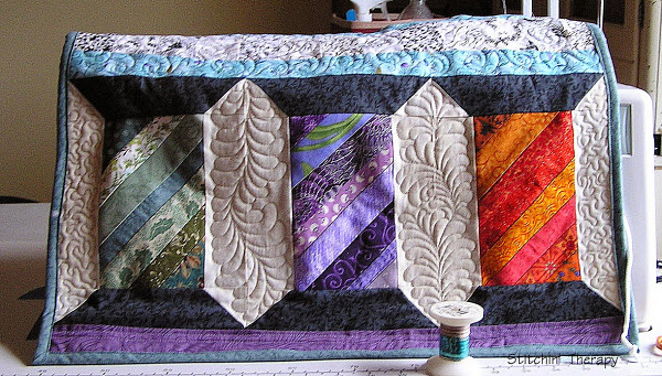 Quilted sewing machine cover StichinTherapy