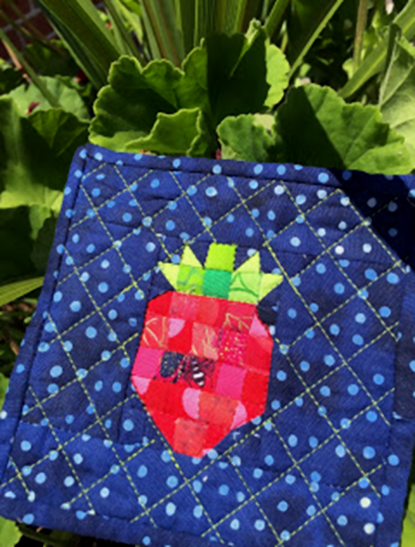 Strawberry Mini Quilt Pigeon Pungo